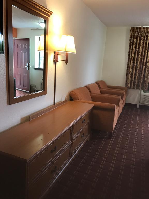 Royal Regency Inn Rock Hill Exteriör bild