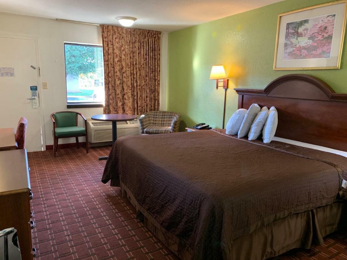 Royal Regency Inn Rock Hill Exteriör bild