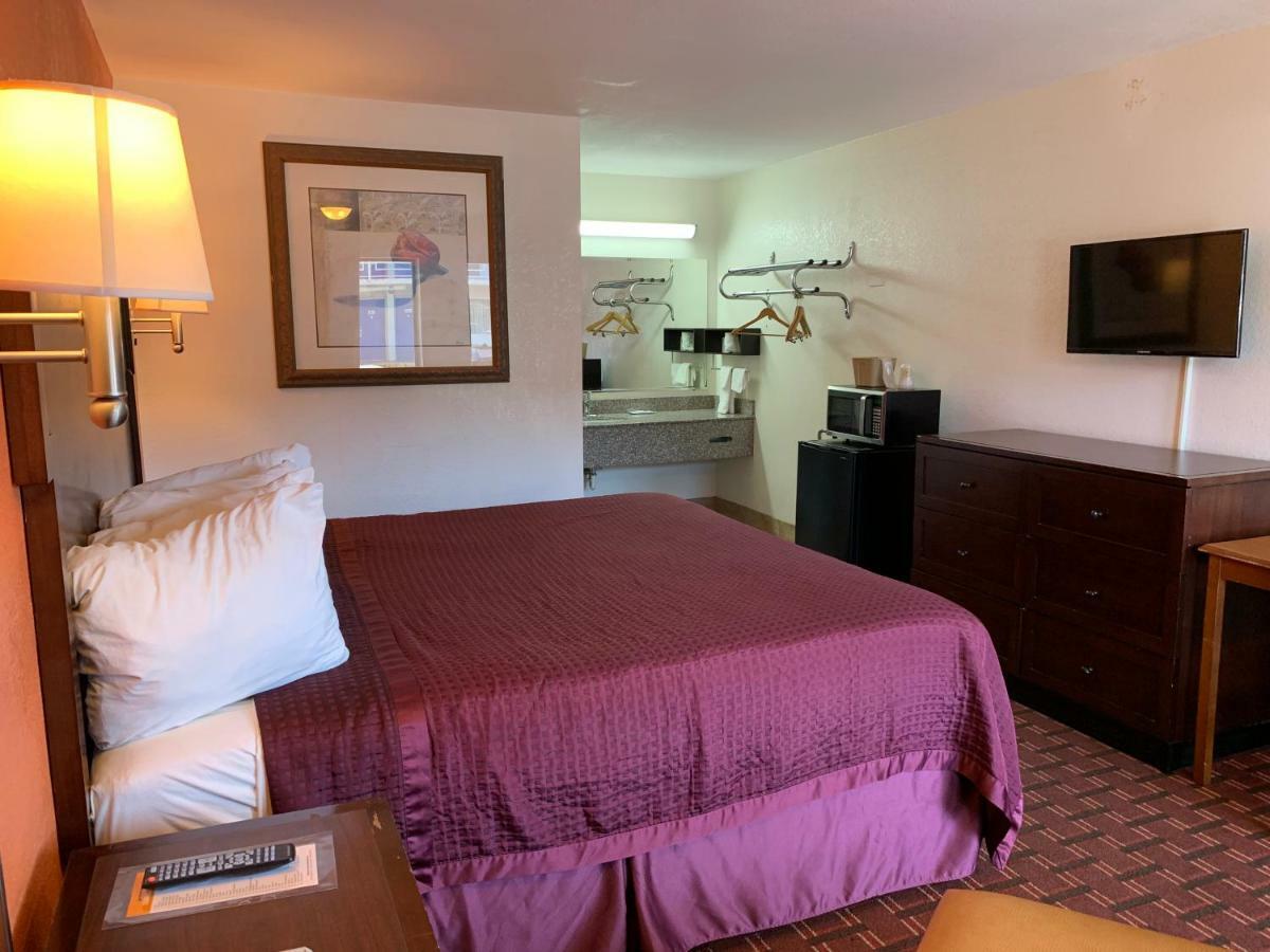 Royal Regency Inn Rock Hill Exteriör bild